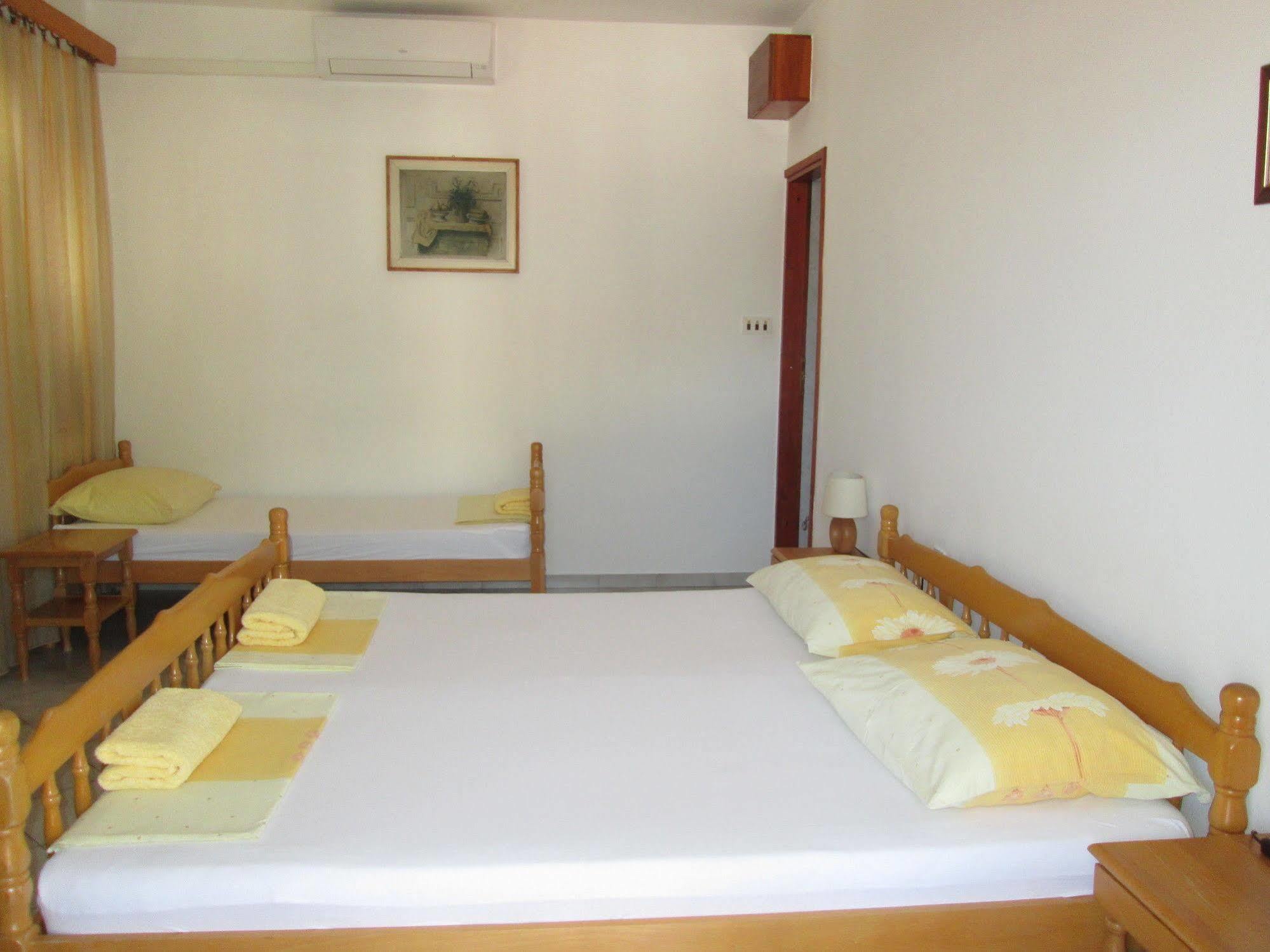 Accommodation Drasko 코츌라 외부 사진